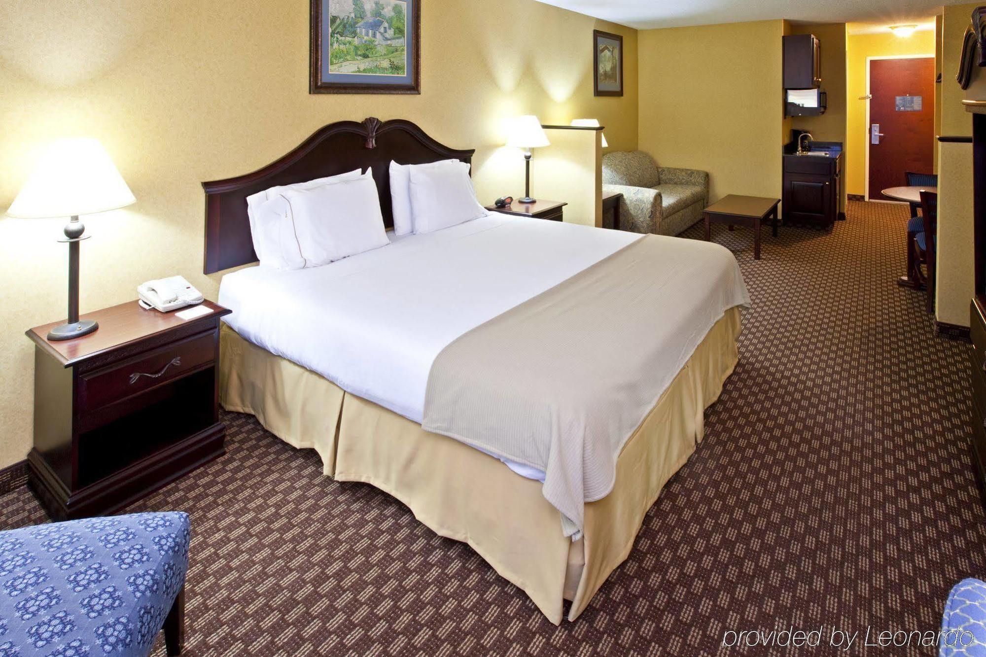 Holiday Inn Express Hotel & Suites Frankfort By Ihg Kamer foto