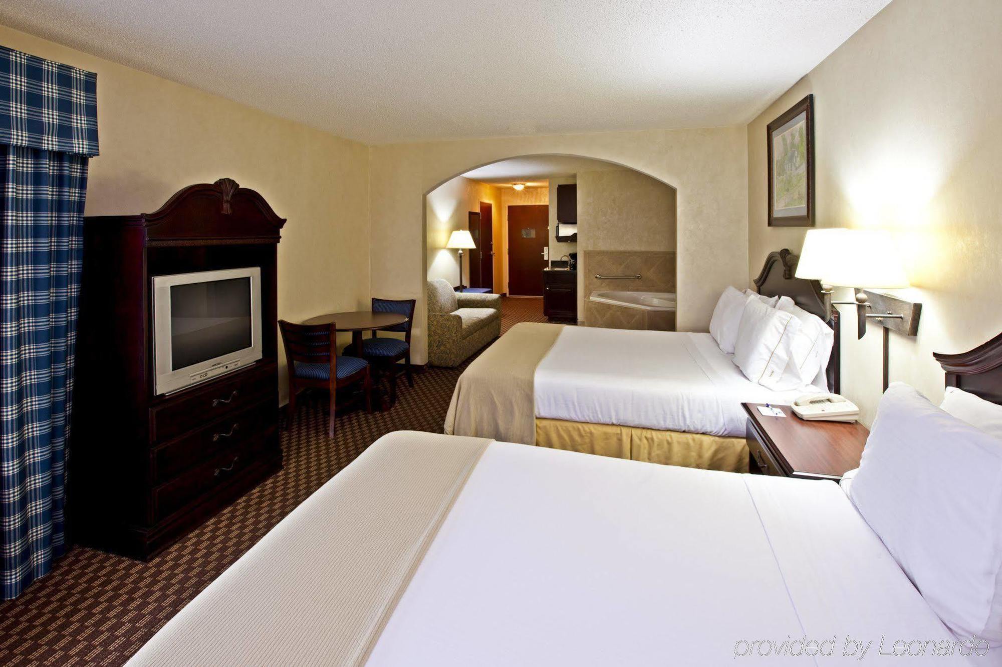 Holiday Inn Express Hotel & Suites Frankfort By Ihg Kamer foto